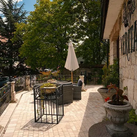 Veritas Appartement *